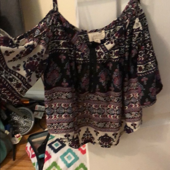 Cute crop top - Picture 3 of 3